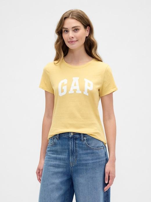 gap logo t-shirt