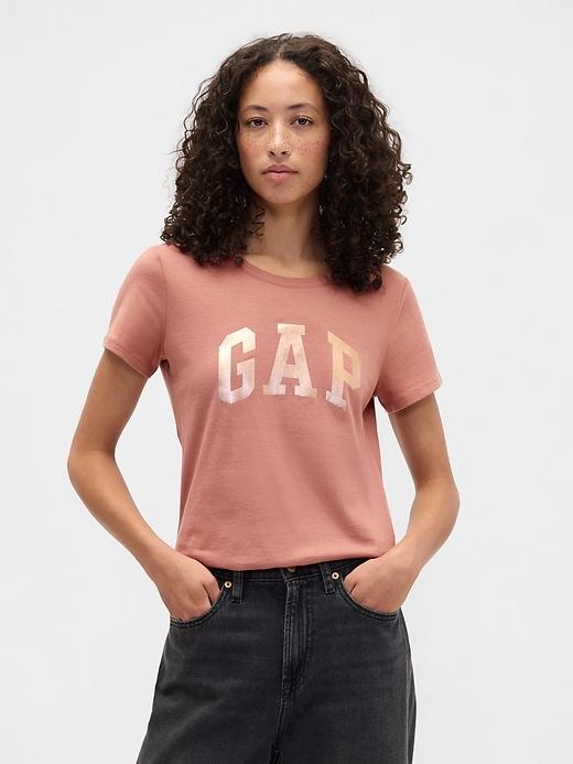 gap logo t-shirt