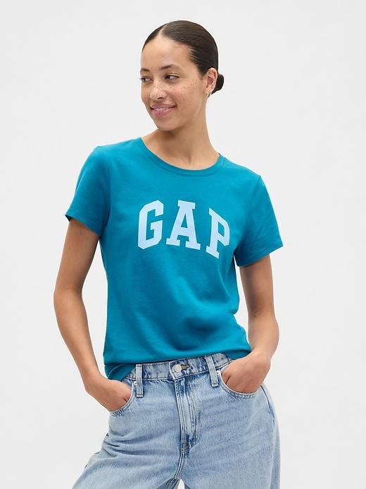 gap logo t-shirt