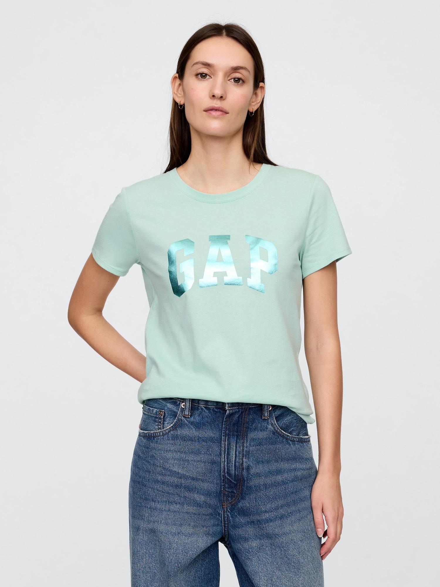 gap logo t-shirt