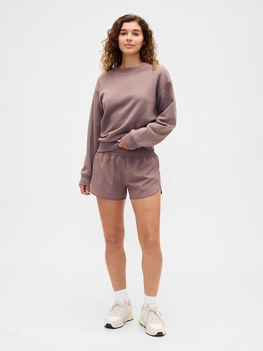 gapfit 3" mid rise runaround shorts