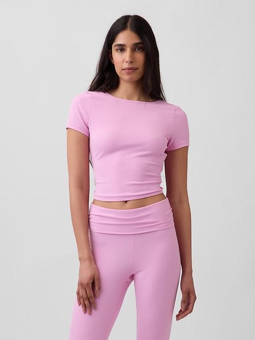 gapfit smooth reversible wrap crop top