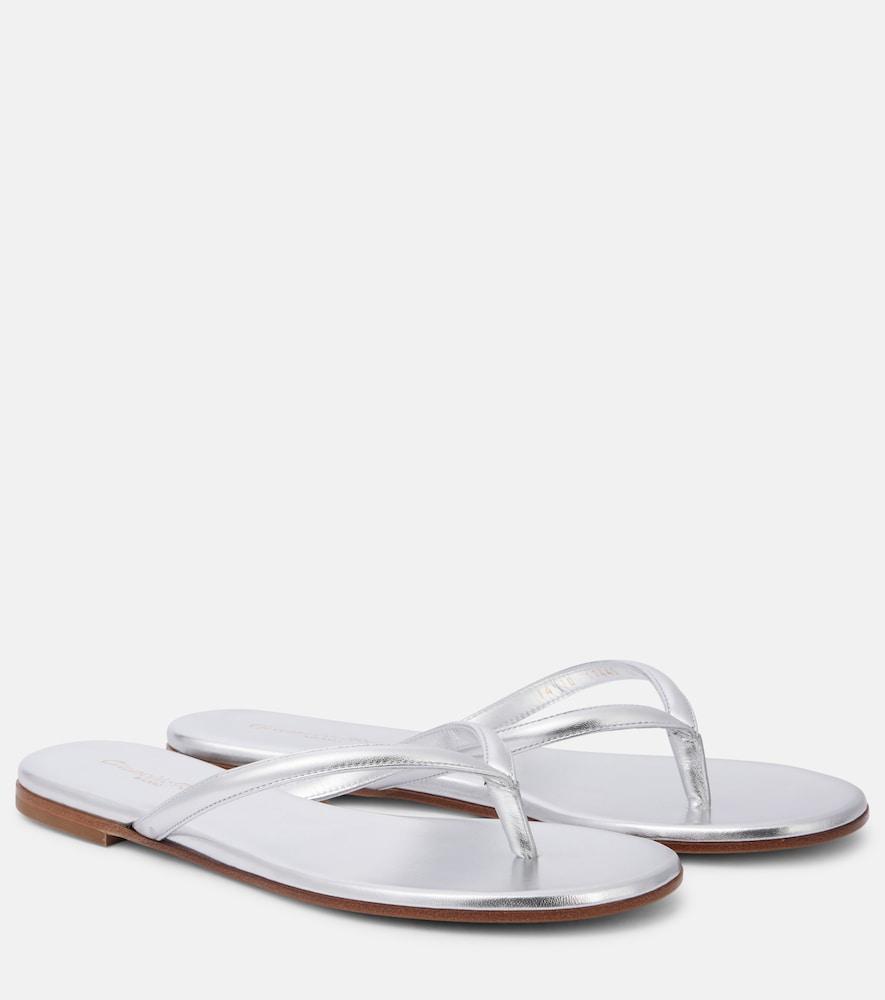 gianvito rossi calypso metallic leather thong sandals