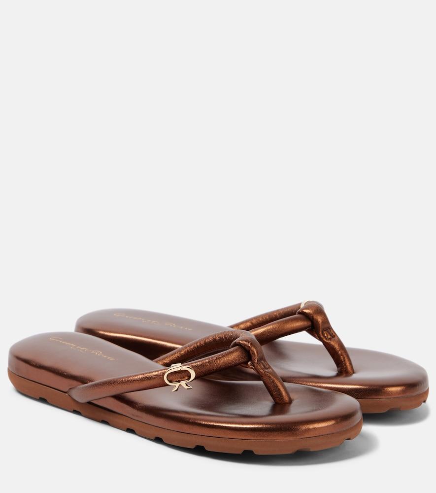 gianvito rossi fiji leather thong sandals
