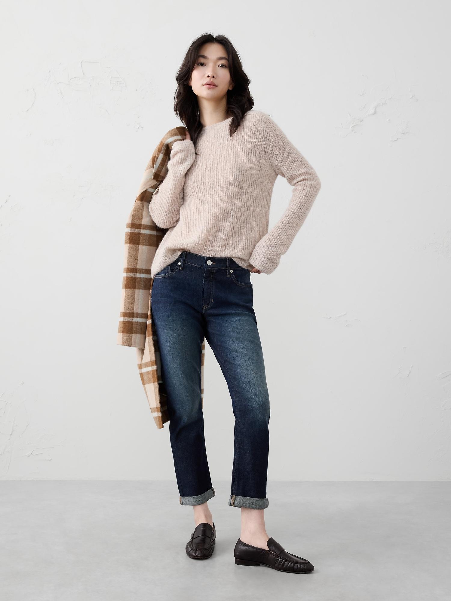 girlfriend mid-rise jean