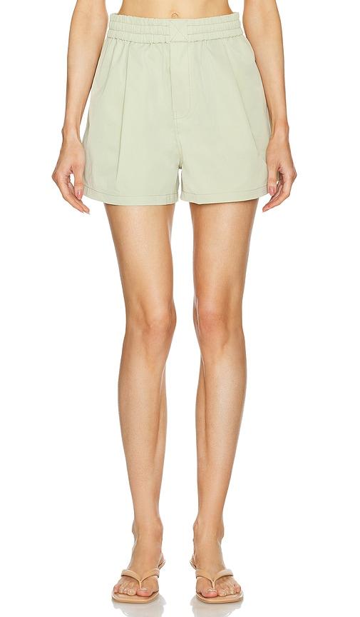 grlfrnd tech gabardine boxer shorts in olive.