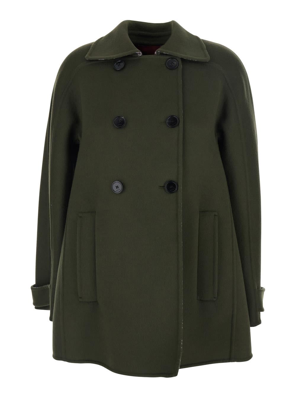 gucci green coat with pointed collar and front welt pockets in wool woman