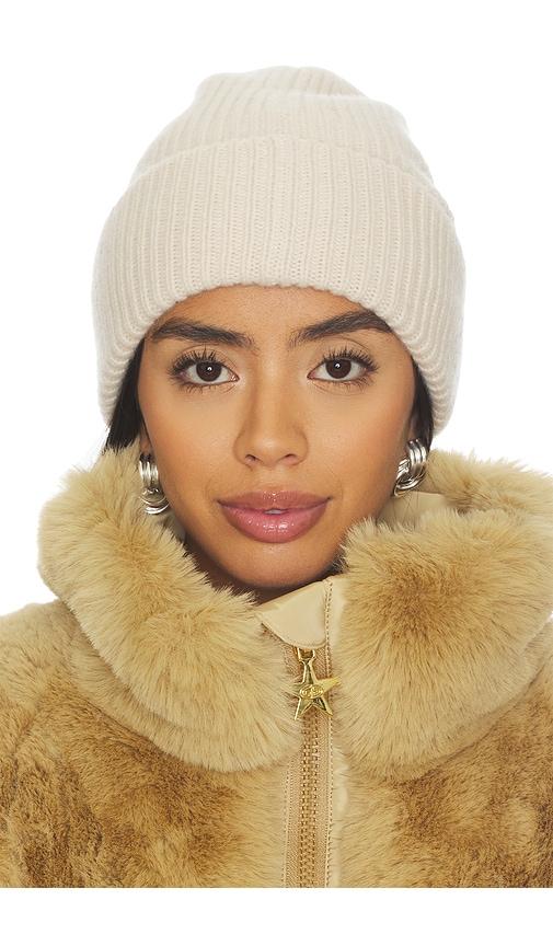 halfdays merino beanie in cream.