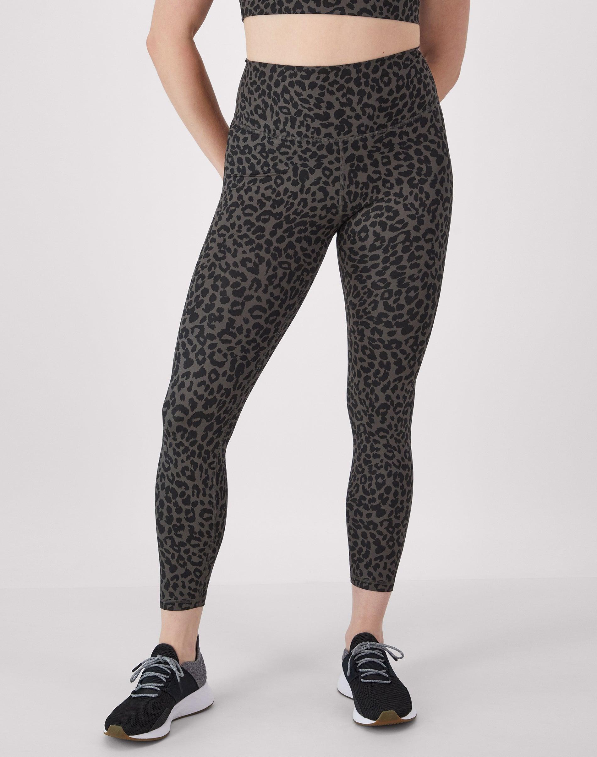hanes moves women's 7/8 leggings with internal pocket, 25" black leopard