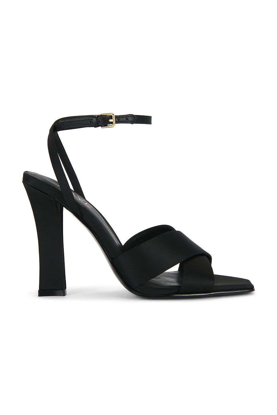 hanni sandal