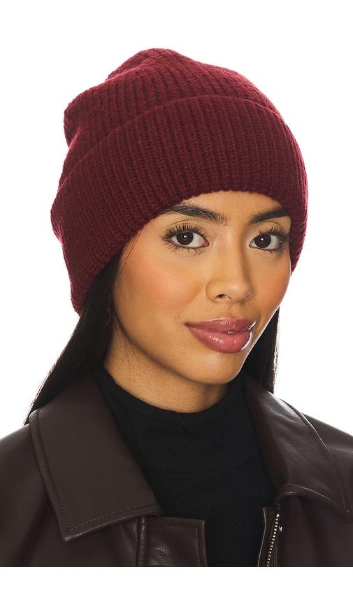 hat attack epic beanie in burgundy.