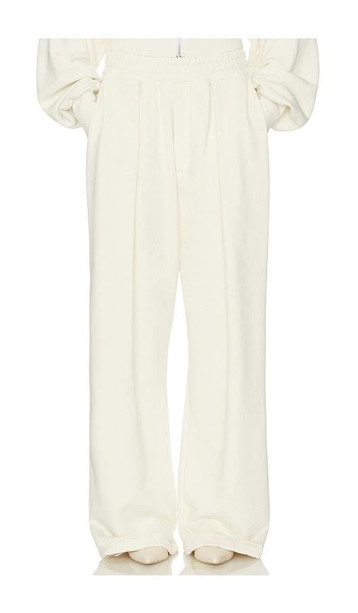 helsa the full sweatpants in fleece in white.