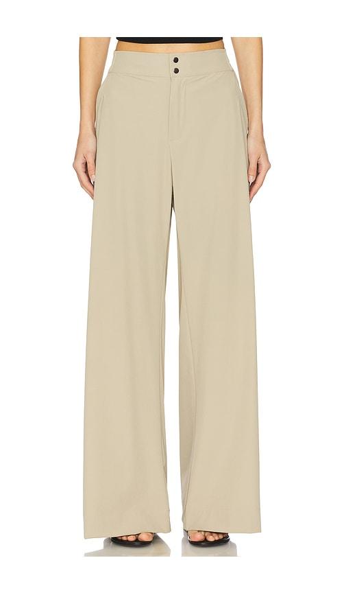 heroine sport daja pants in tan.