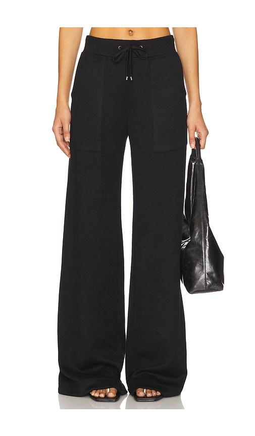 heroine sport plush pant in black.