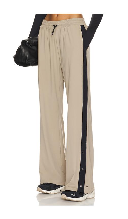 heroine sport x mona kattan alba pant in beige.