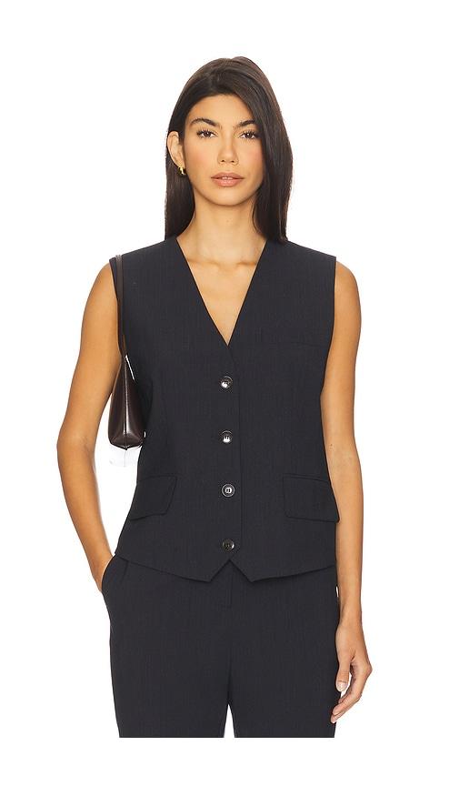 herskind atlas vest in navy.