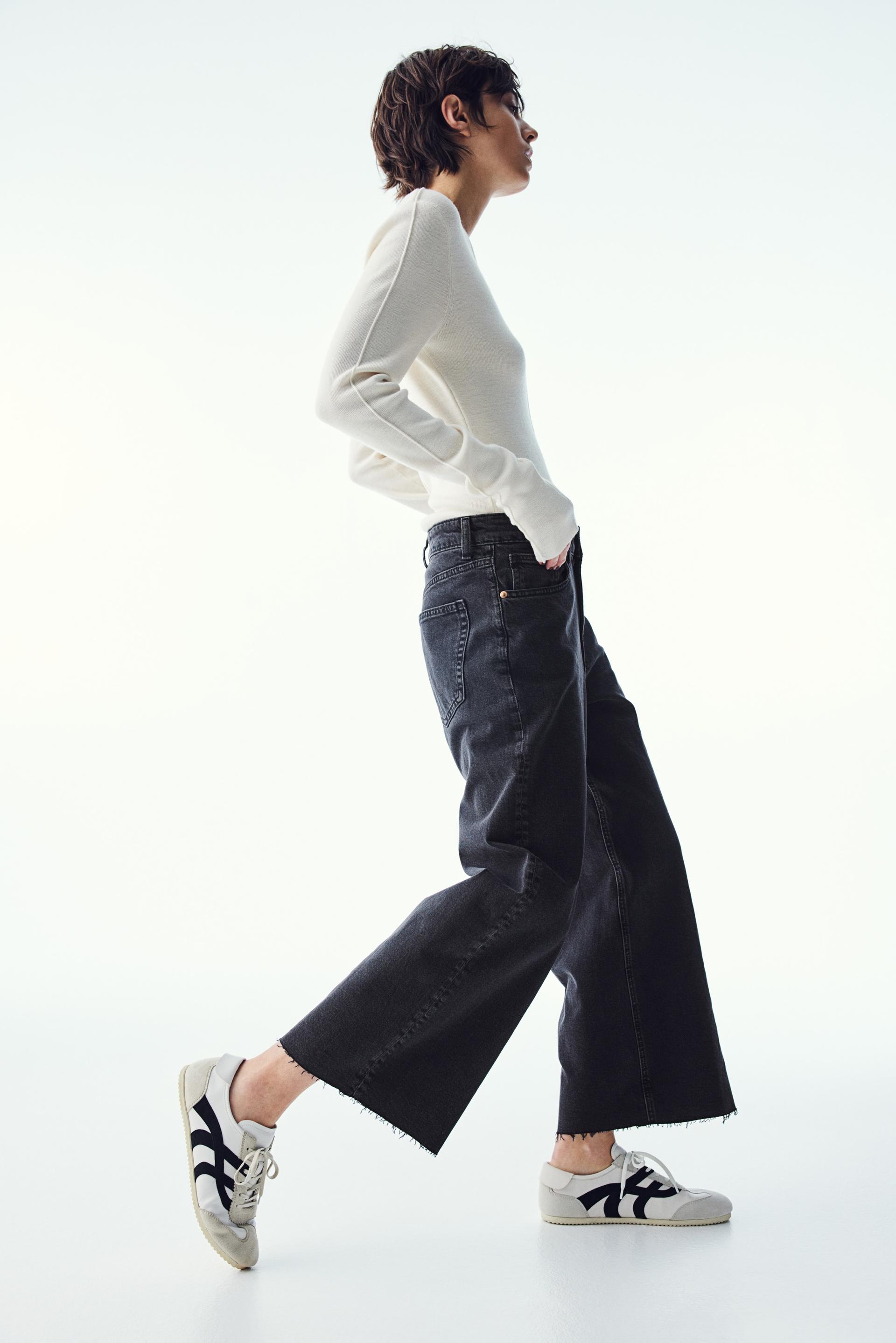 high rise wide-cut jeans