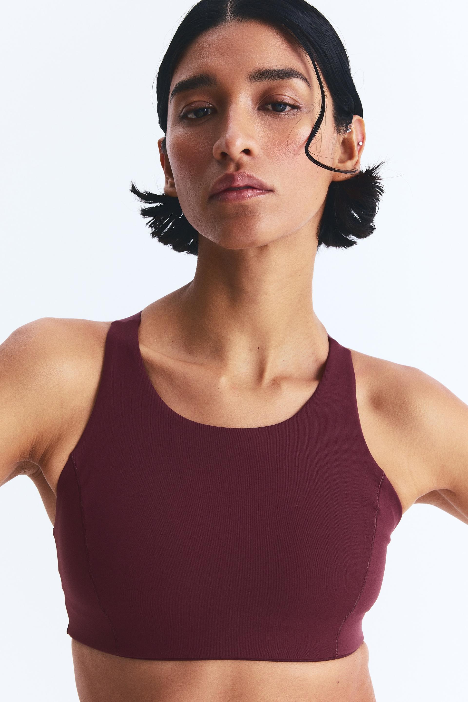 high support sports bra with shapemove™