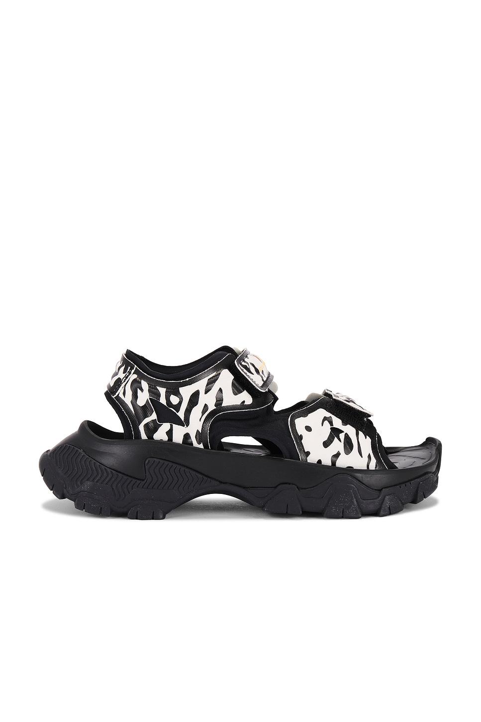 hika outdoor sandal