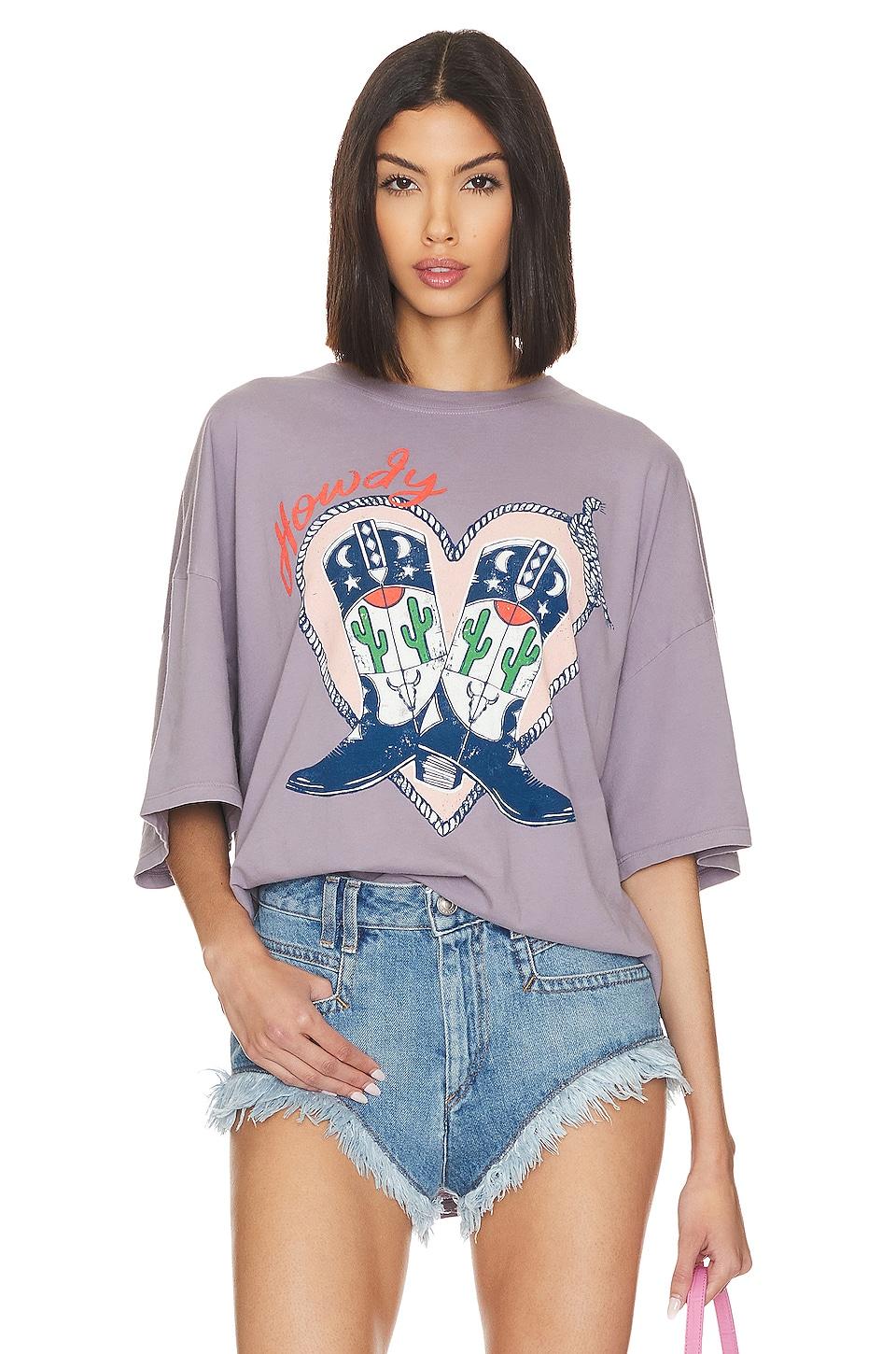 howdy boots tee