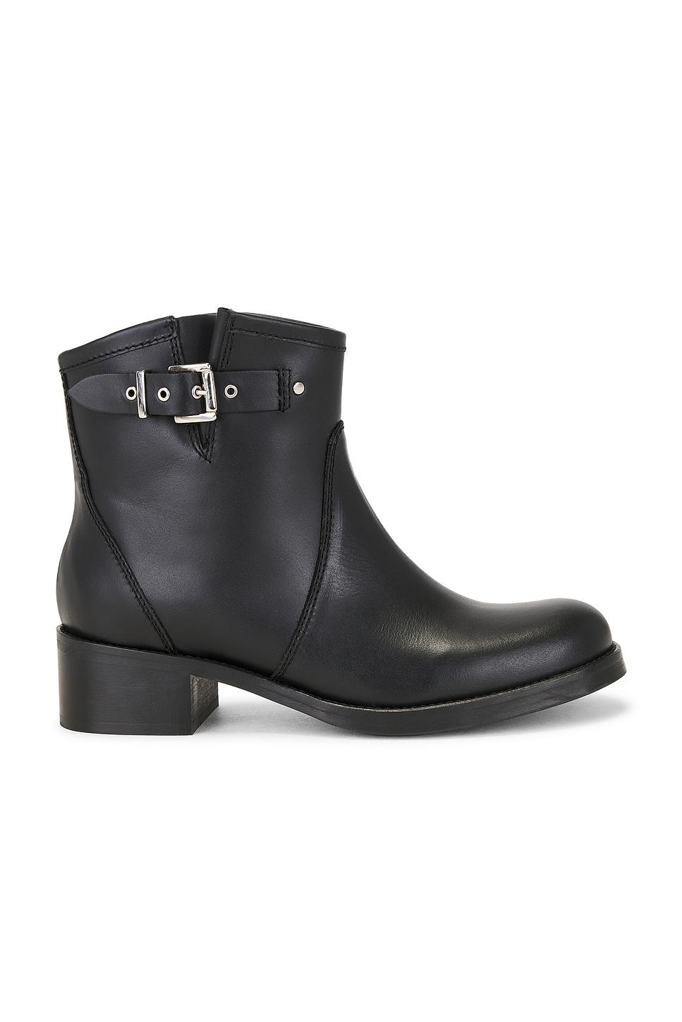 hunter buckle gaucho boot