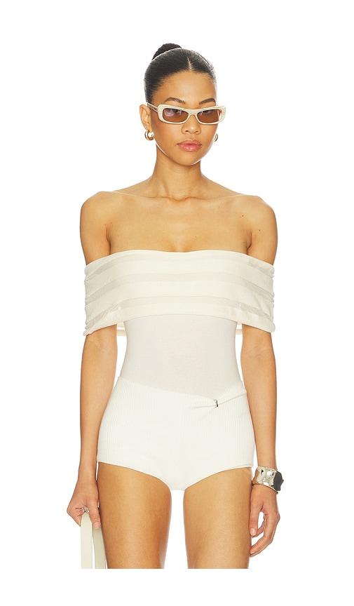 isa boulder stacks top in cream.