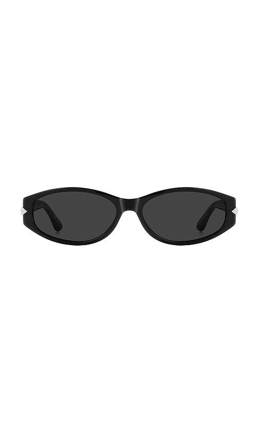 isabel marant oval sunglasses in black.