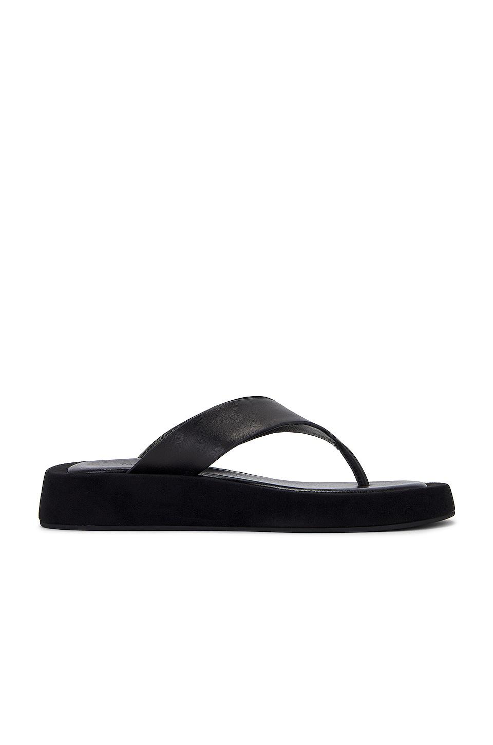 ives sandal
