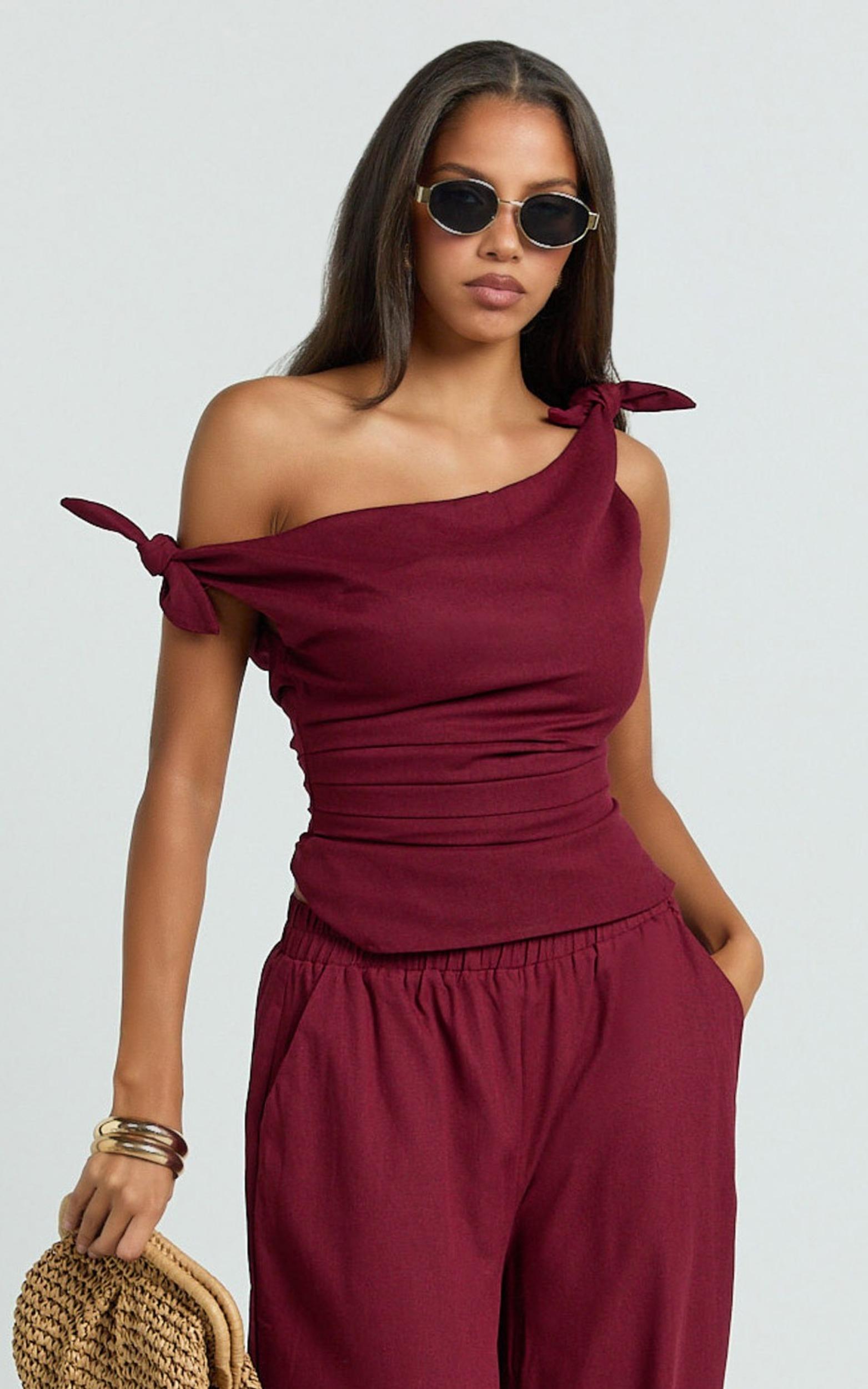 ivy top - linen off shoulder tie top in berry