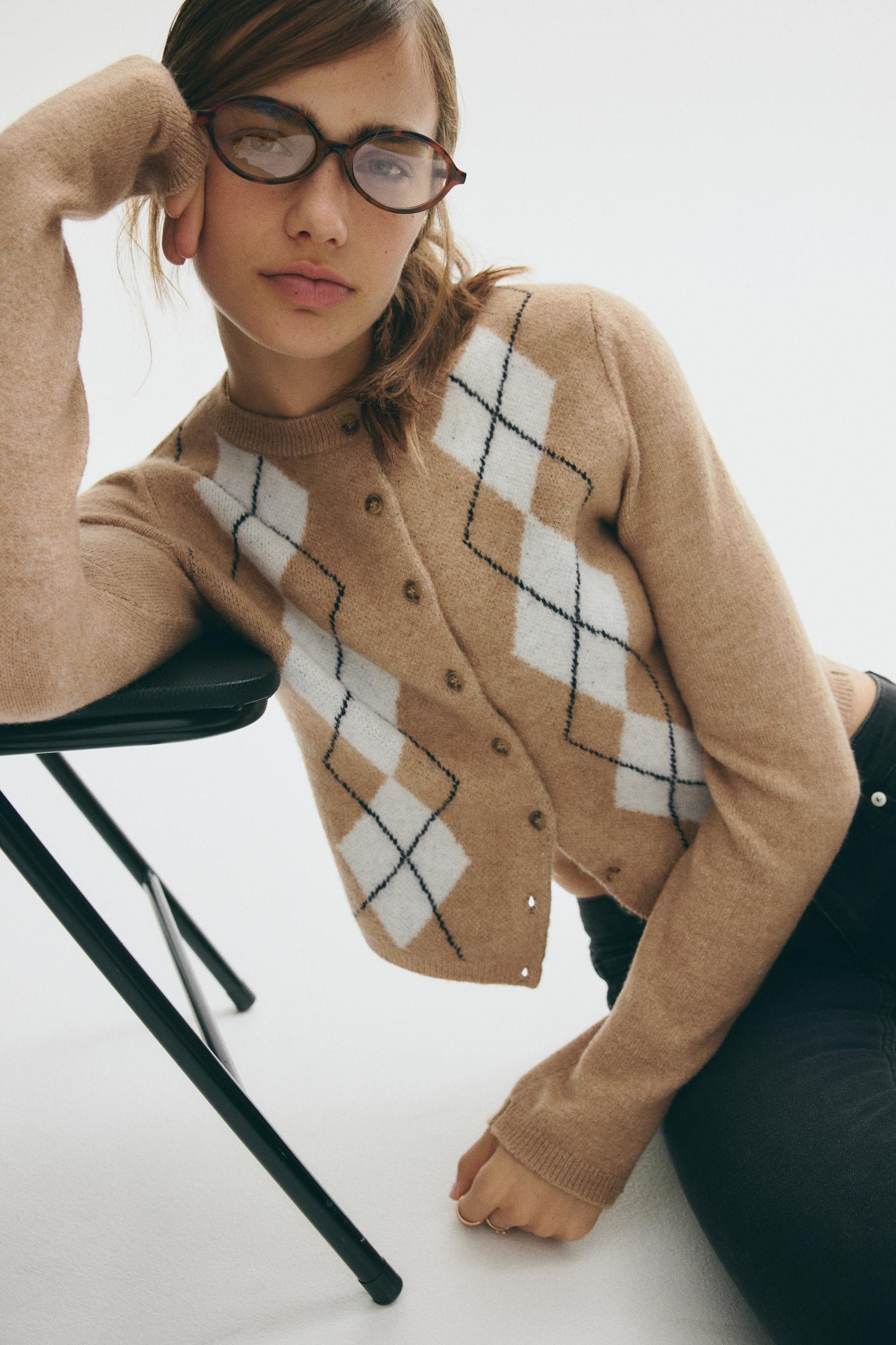 jacquard-knit cardigan