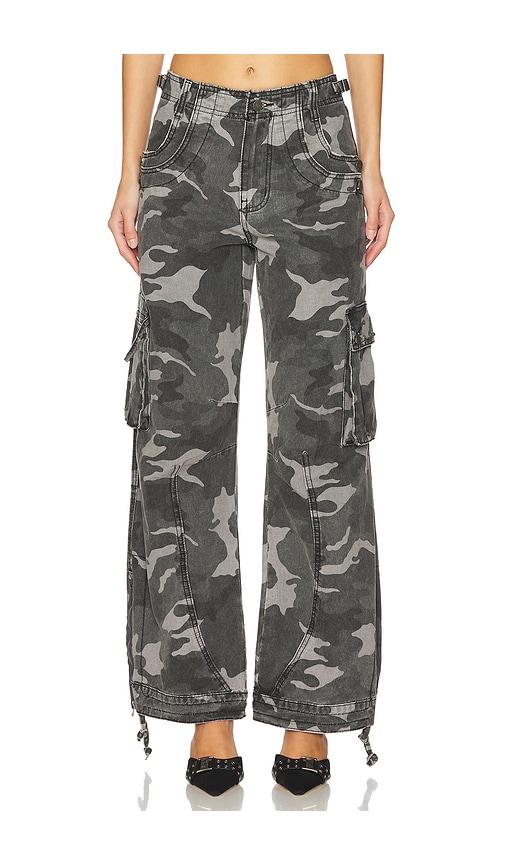 jaded london trooper cargo in black.