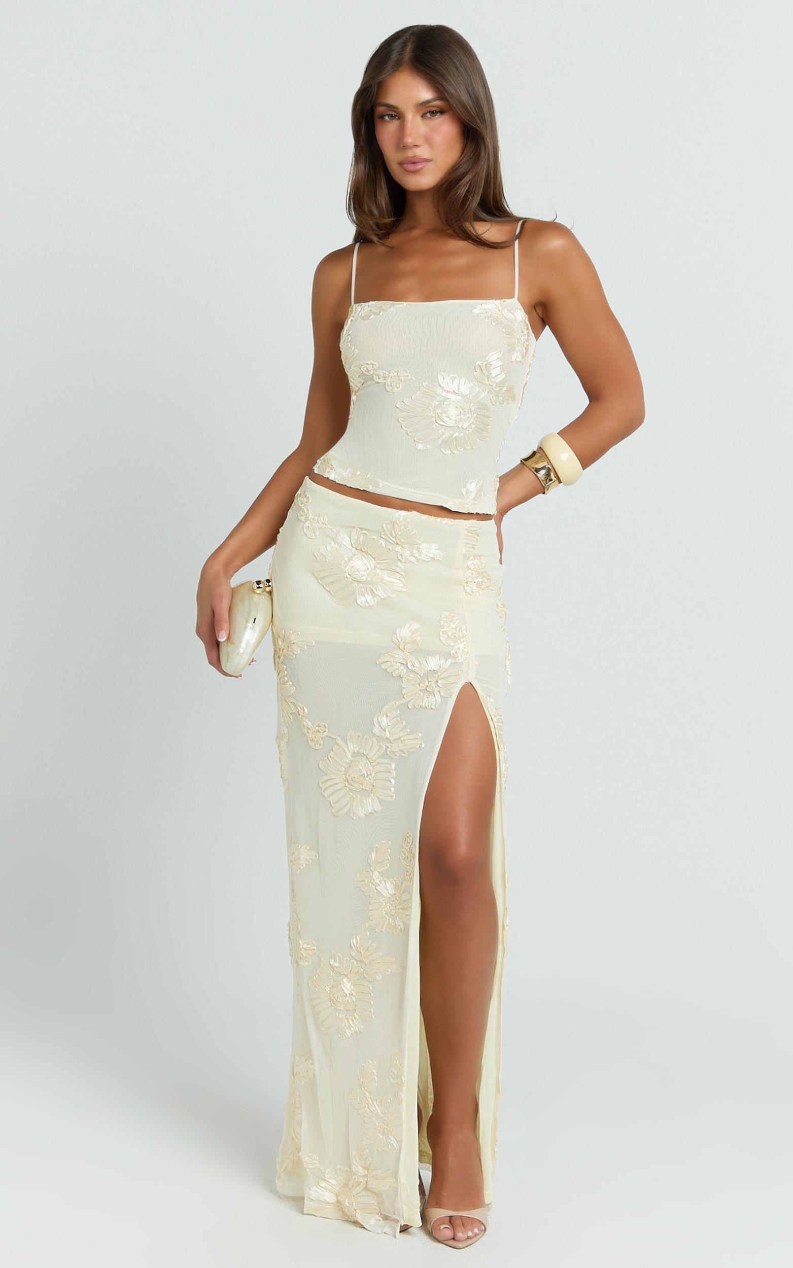 jelena maxi skirt - embroidered floral mid waist bodycon skirt in lemon