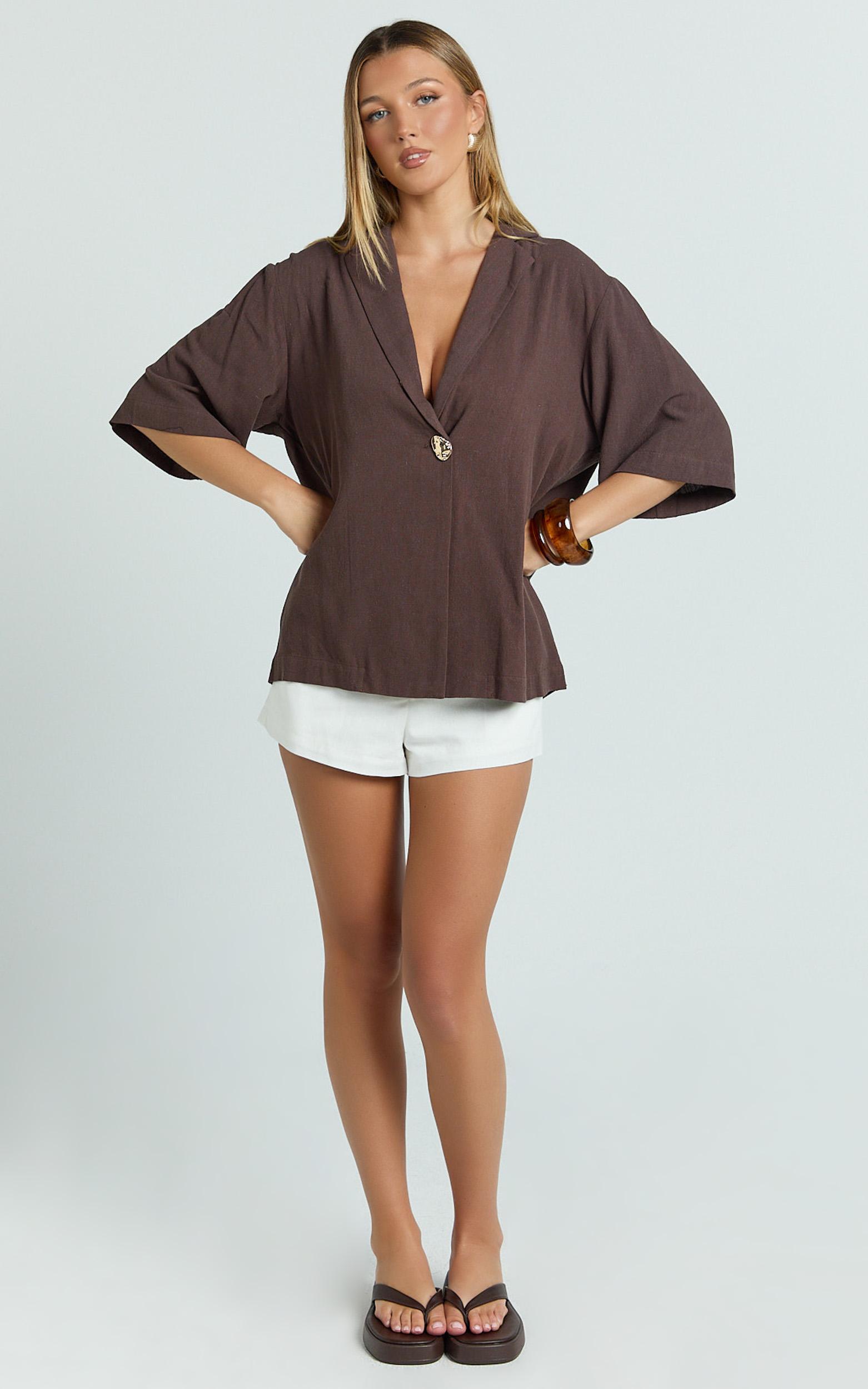 joanna top - button up collared short sleeve shirt in chocolate