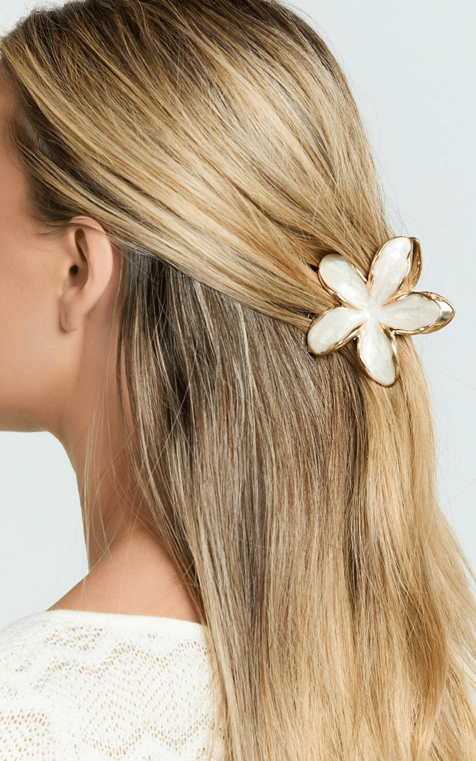 jolene enamel hair clip in white