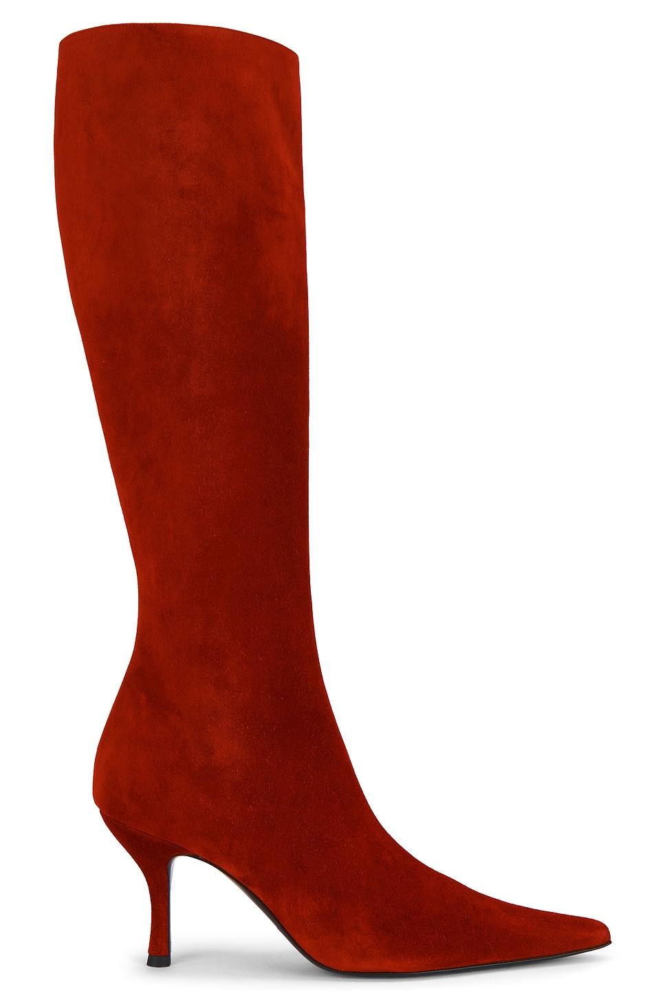knee high boot