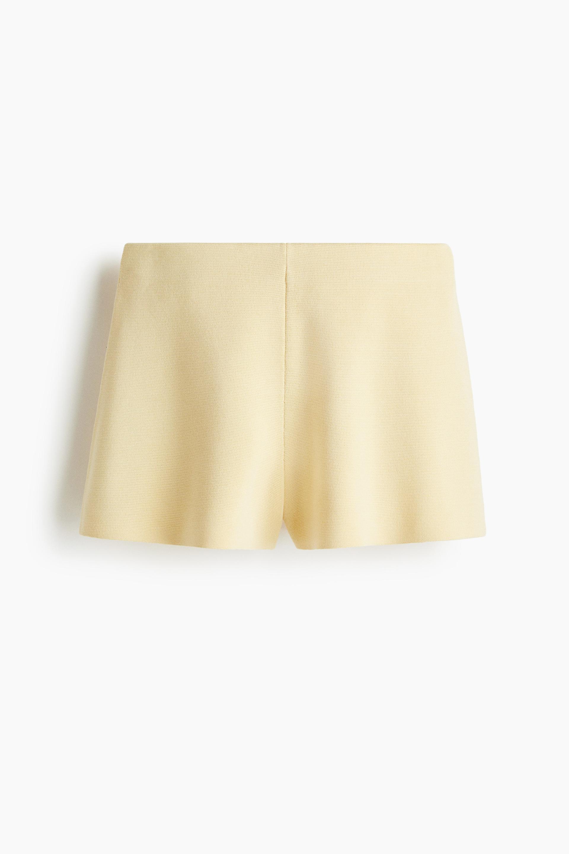 knit shorts