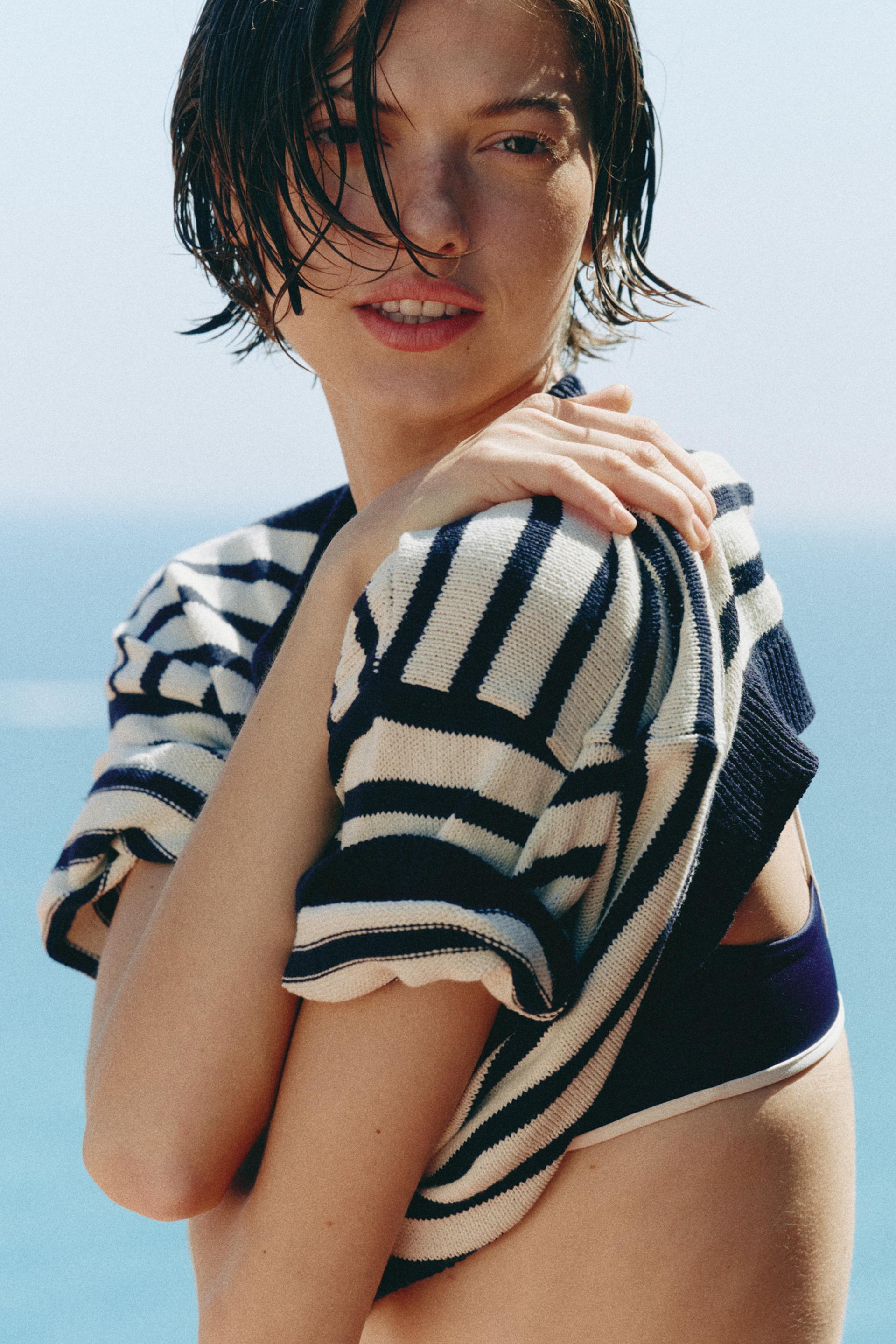 knit t-shirt