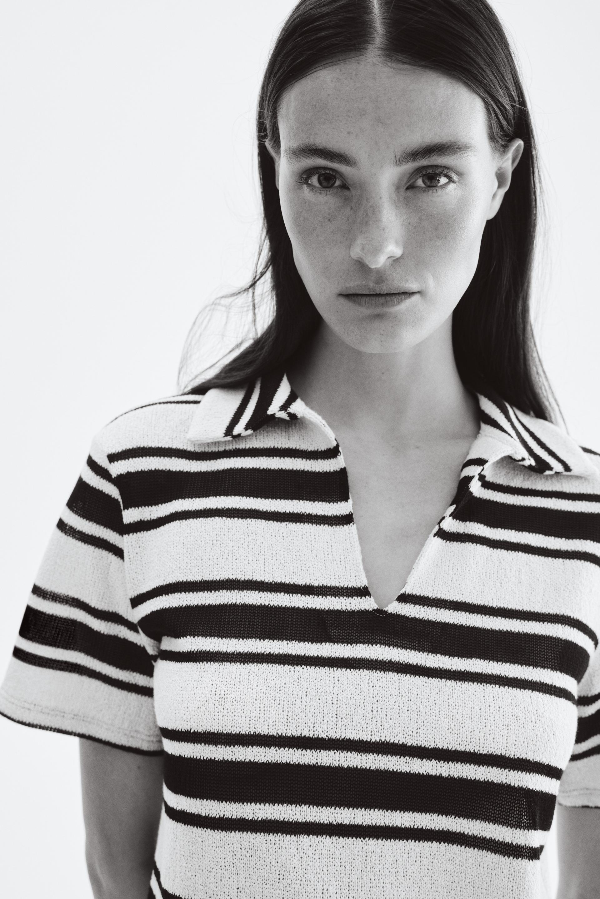 knit top with collar