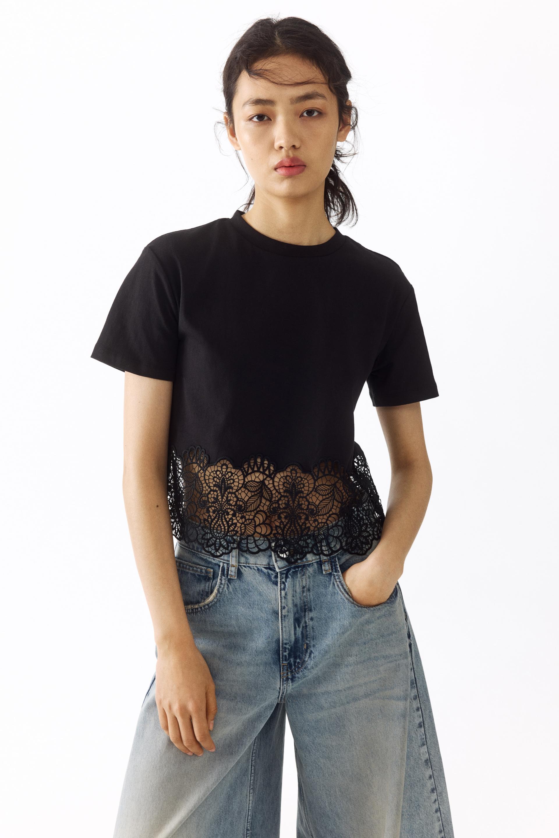 lace-trimmed t-shirt