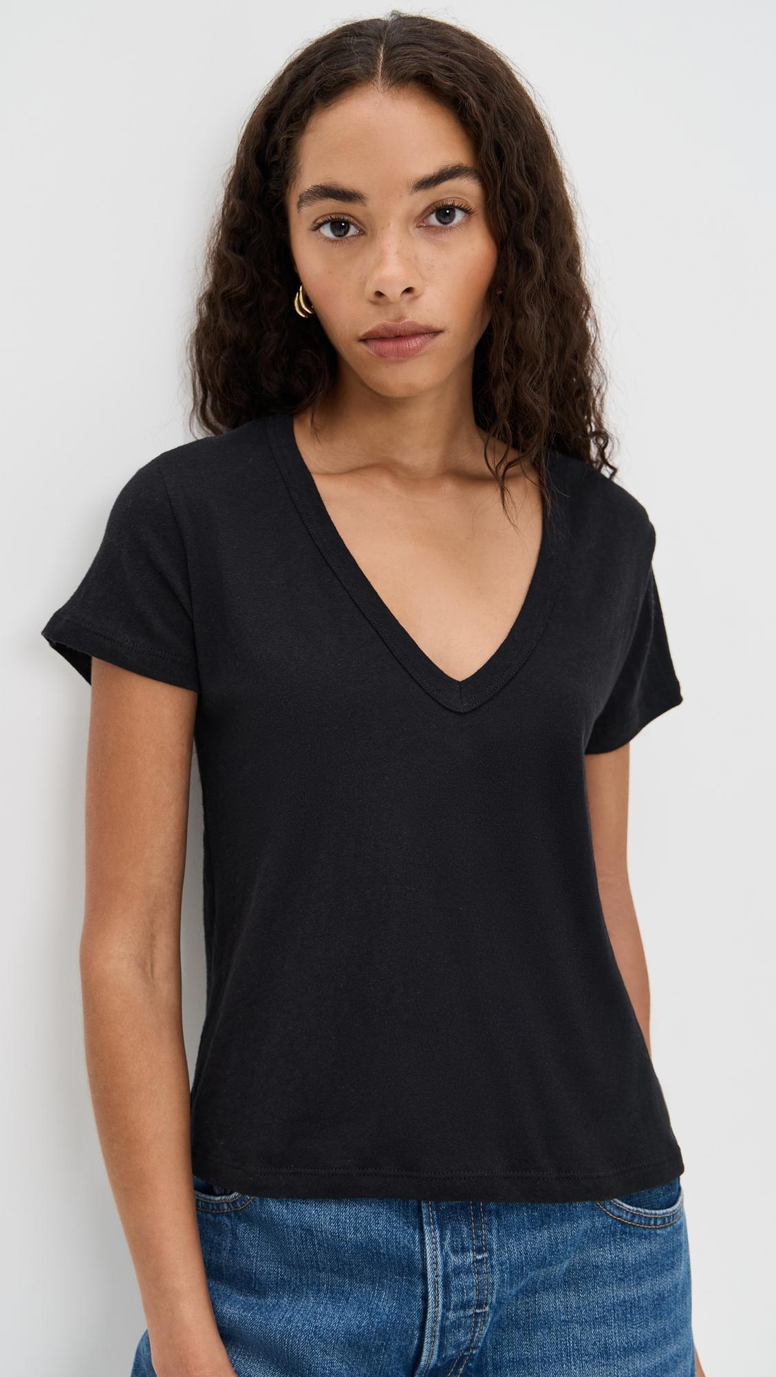 laura v neck tee