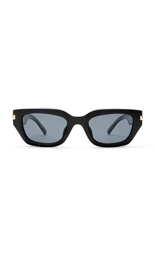 le specs cubito sunglasses in black.