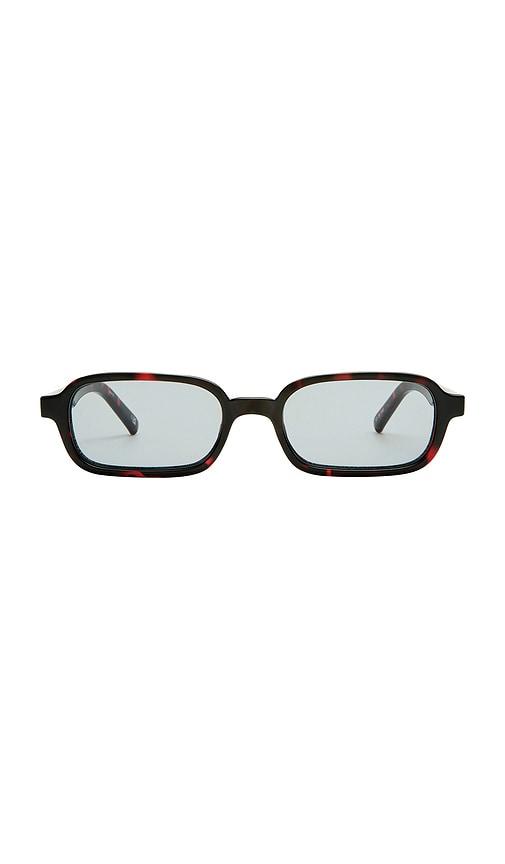 le specs pilferer sunglasses in brown.