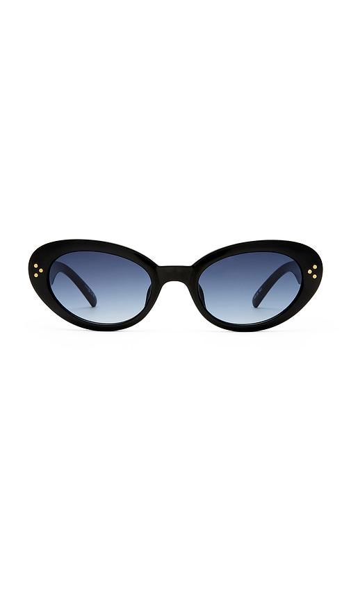 le specs tootsie sunglasses in black.