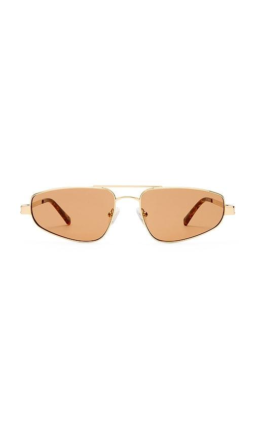 le specs treasure sunglasses in metallic gold.