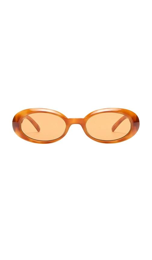 le specs work it! sunglasses in orange.