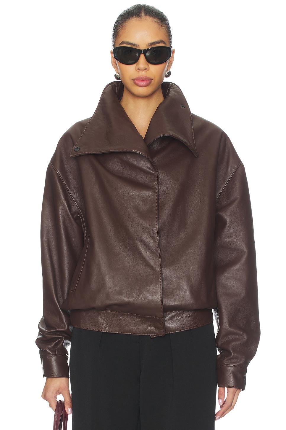 leather collar jacket