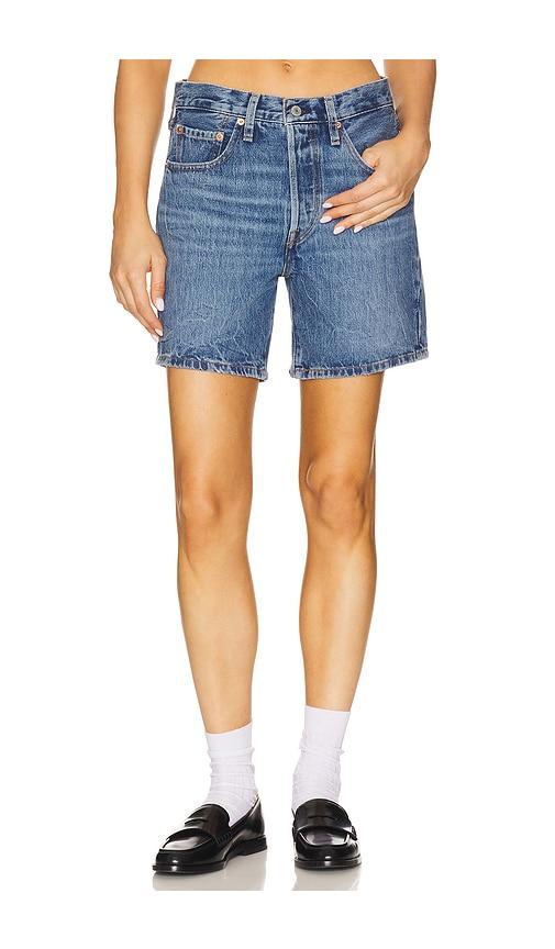 levi's 501 mid thigh short in blue.