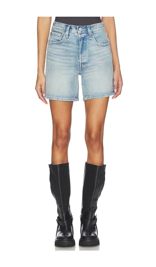 levi's 501 mid thigh short in blue.