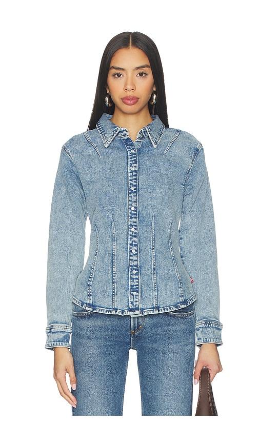 levi's long sleeve shaped shirt in blue.