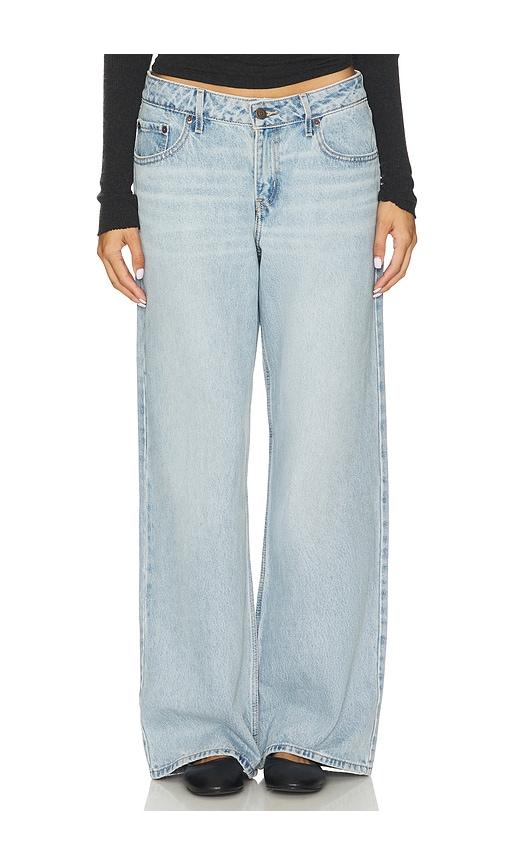 levi's low loose jeans in blue.